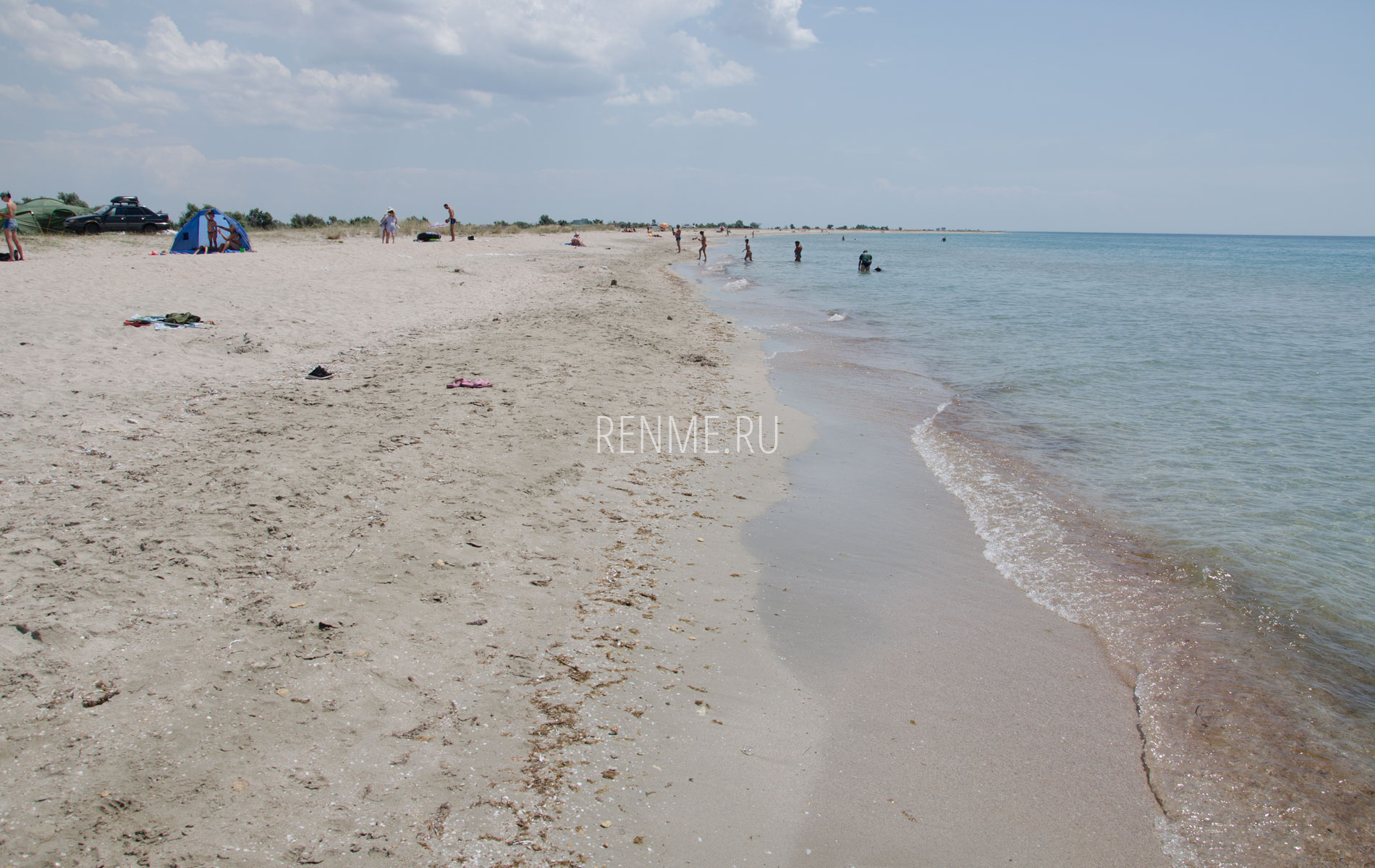 Песчаный берег Крыма. Фото Штормового