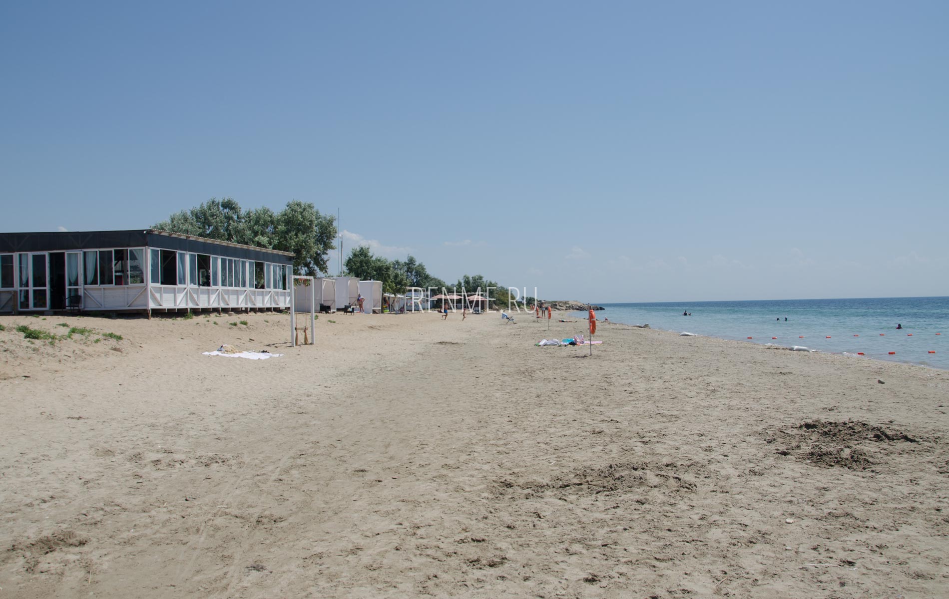 Пляж Мохито ждем гостей. Фото Заозёрного