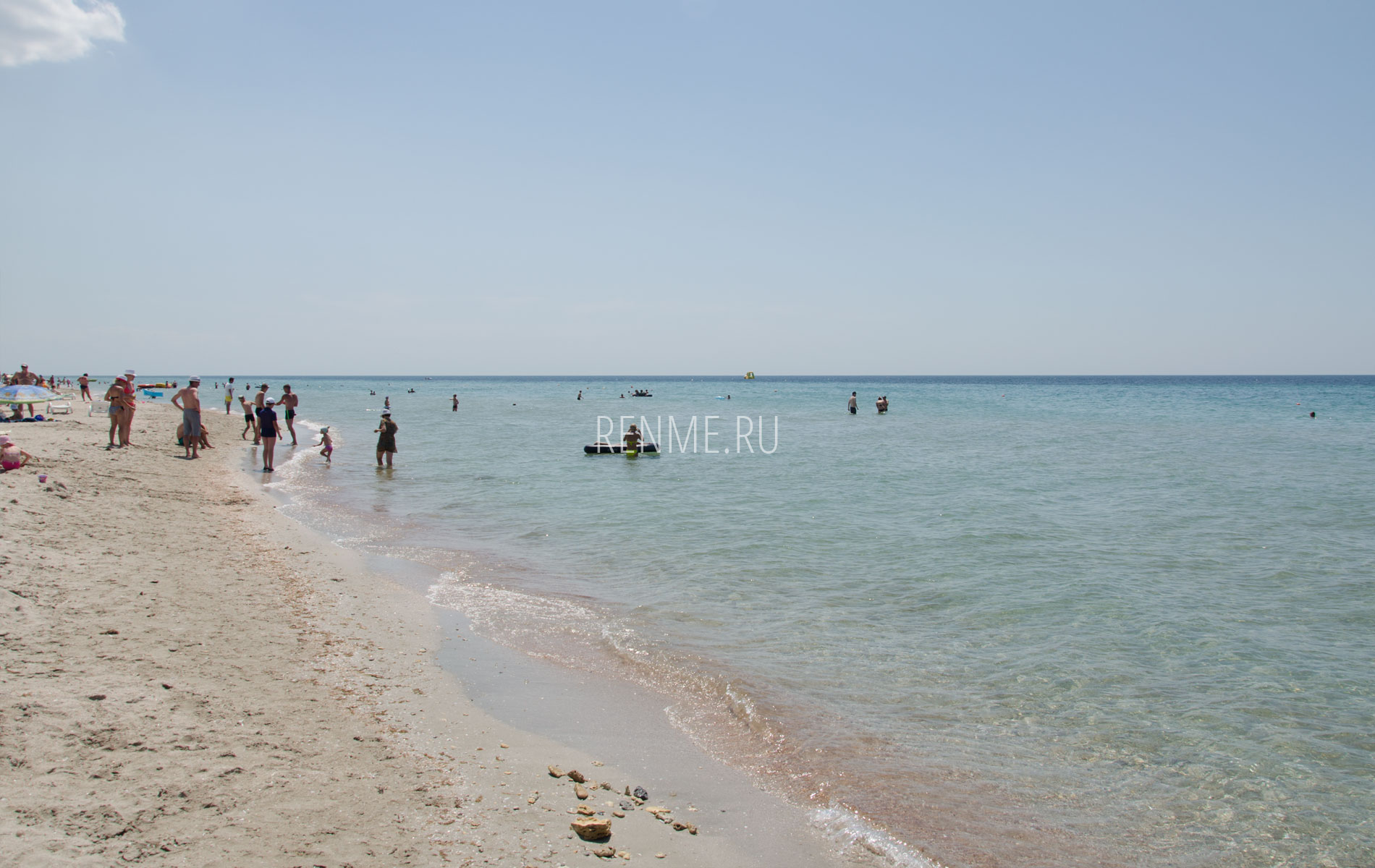 Море и пляж в Крыму. Фото Штормового