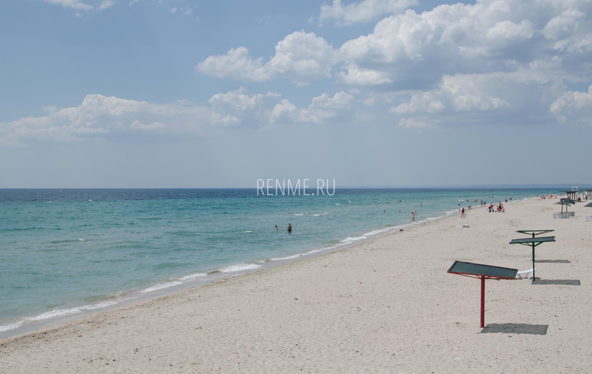 Лучшее место в Крыму с песчаными пляжами	. Фото Штормового