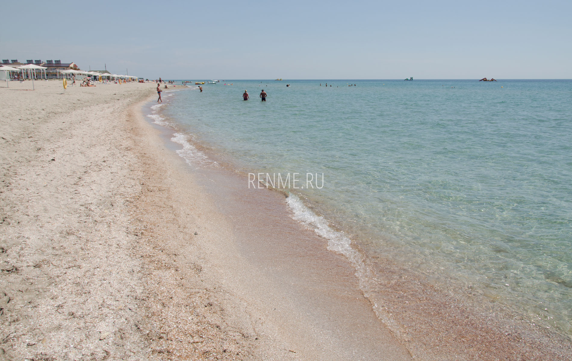 Лучший пляж в Крыму. Фото Штормового