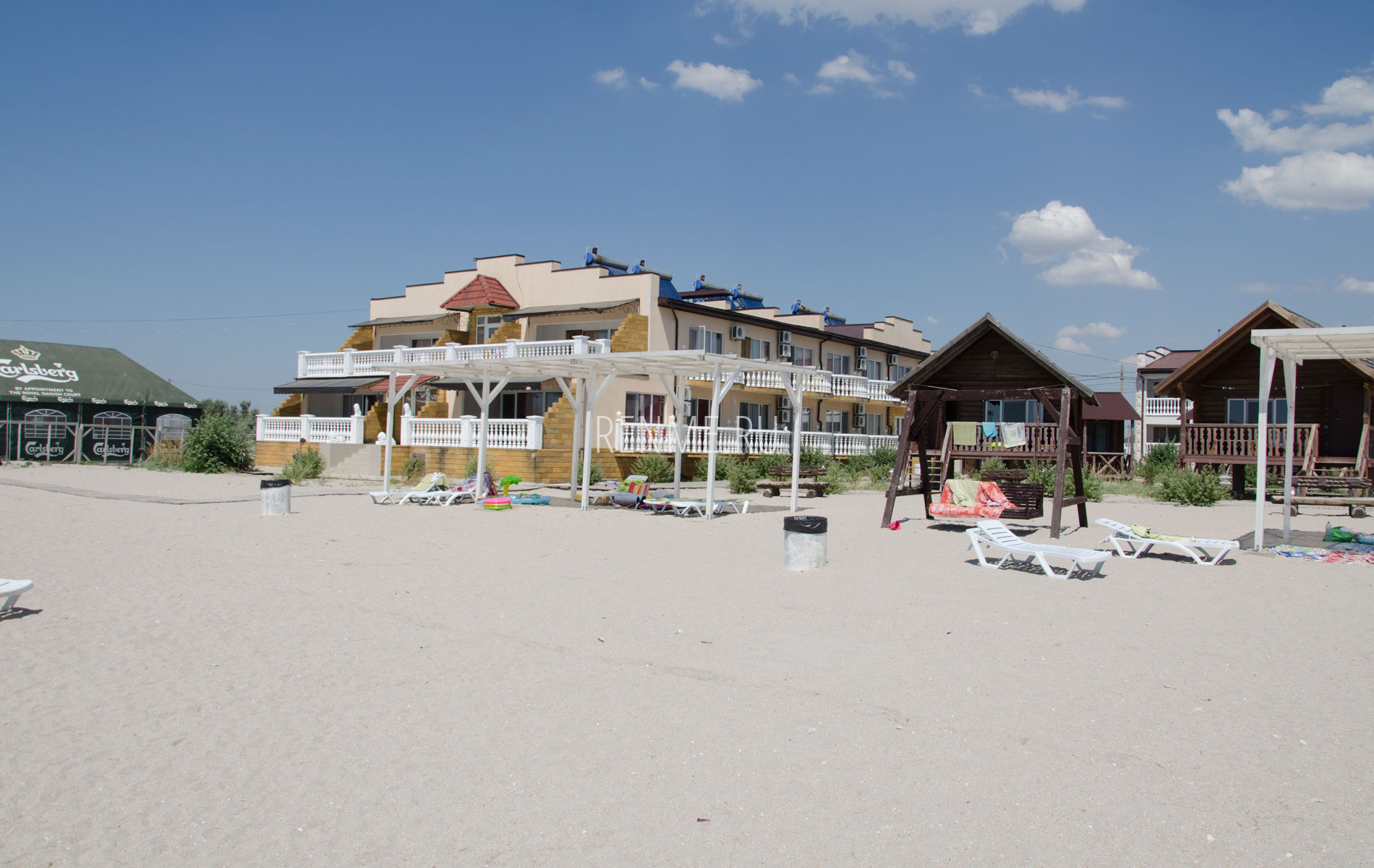 Отель на берегу моря в Штормовом. Фото Штормового