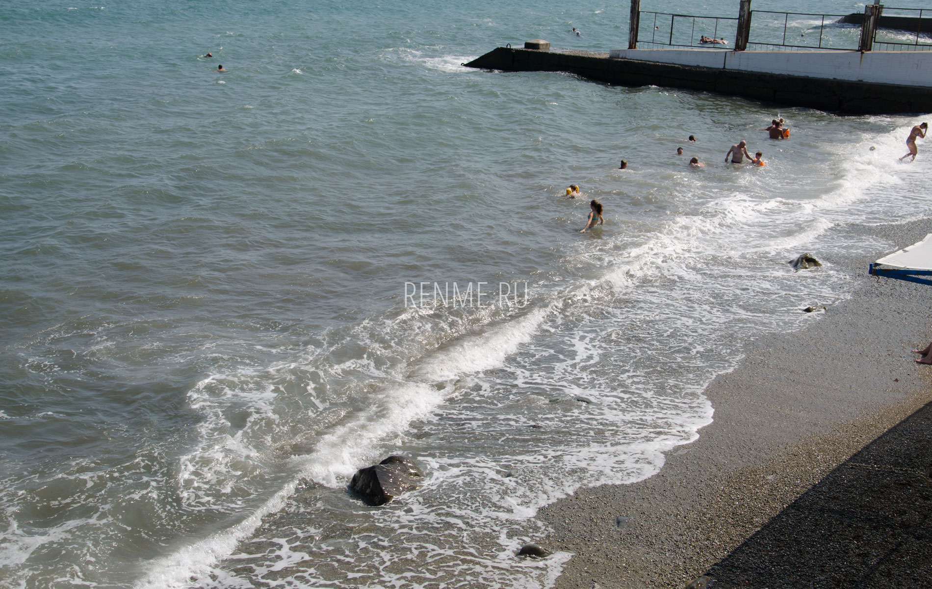 Морской берег в Алуште. Фото Алушты